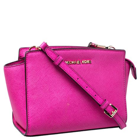 michael kors hot pink crossbody bag|Michael Kors manhattan pink.